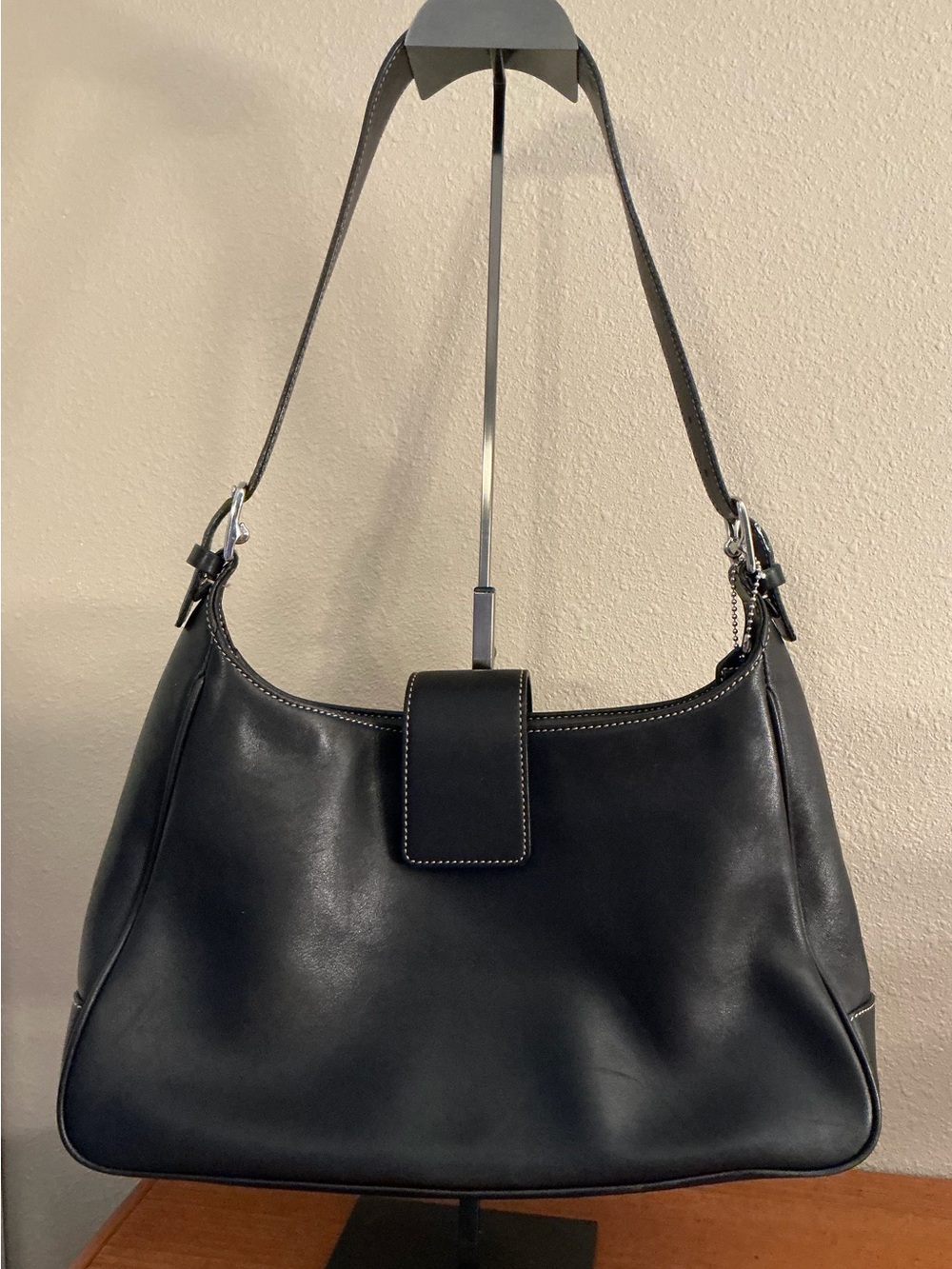 Coach Hampton Vintage Shoulder Bag (2000) - Picture 2 of 8